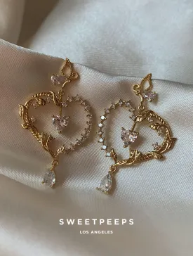 Alice Wonder Heart Studs