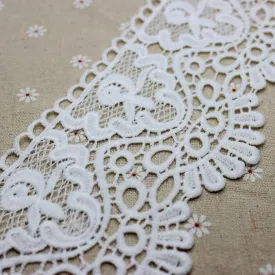 IDONGCAI White French Lace Trim, 3 Yards Floral Wedding Applique, Crown Pattern,Scalloped Edge, Decorative Embroidered Lace White