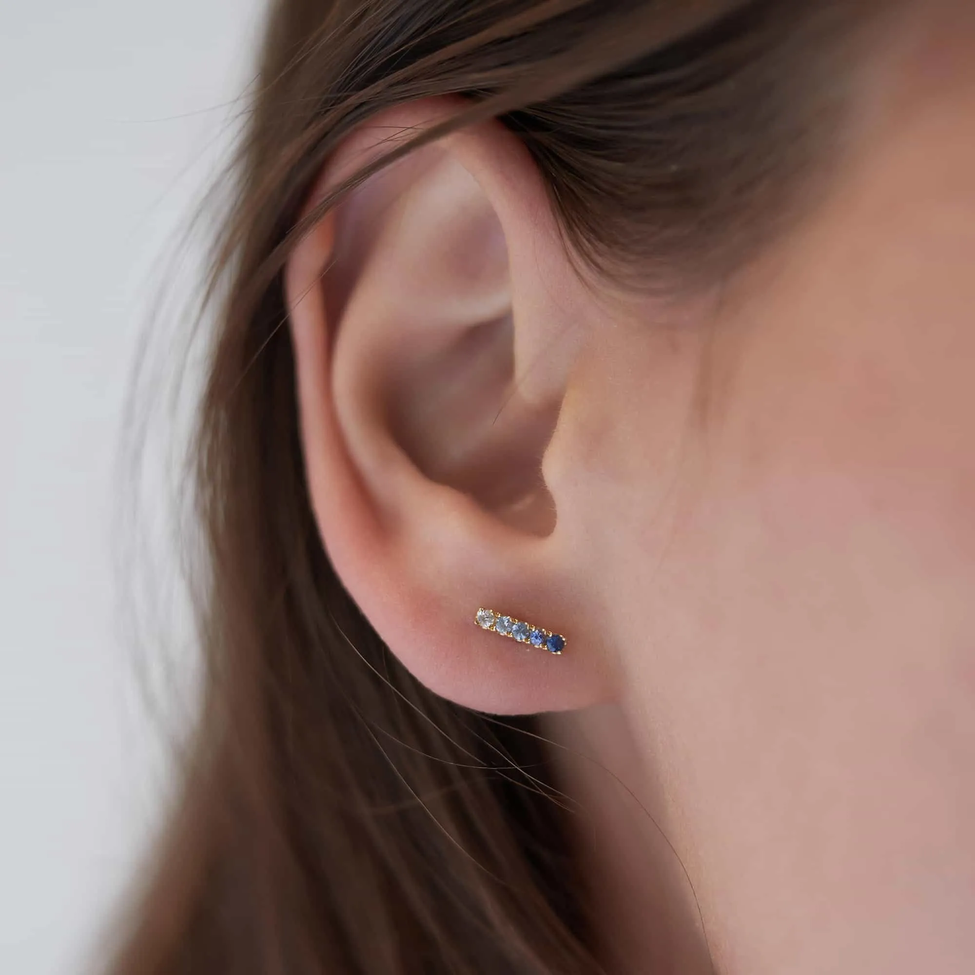 Ombre Bar Studs Sapphire