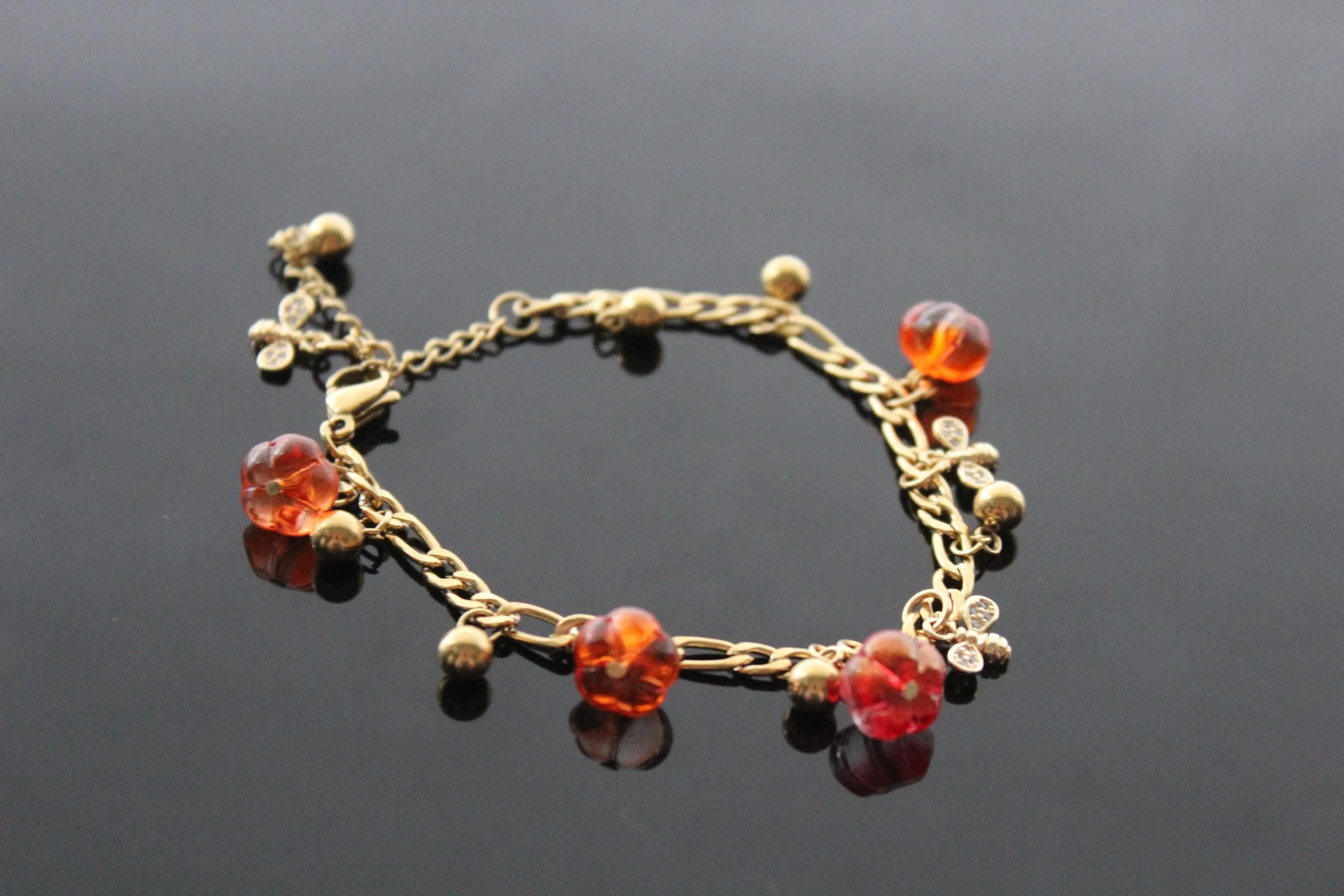 Pumpkin jewelry set with little bees
