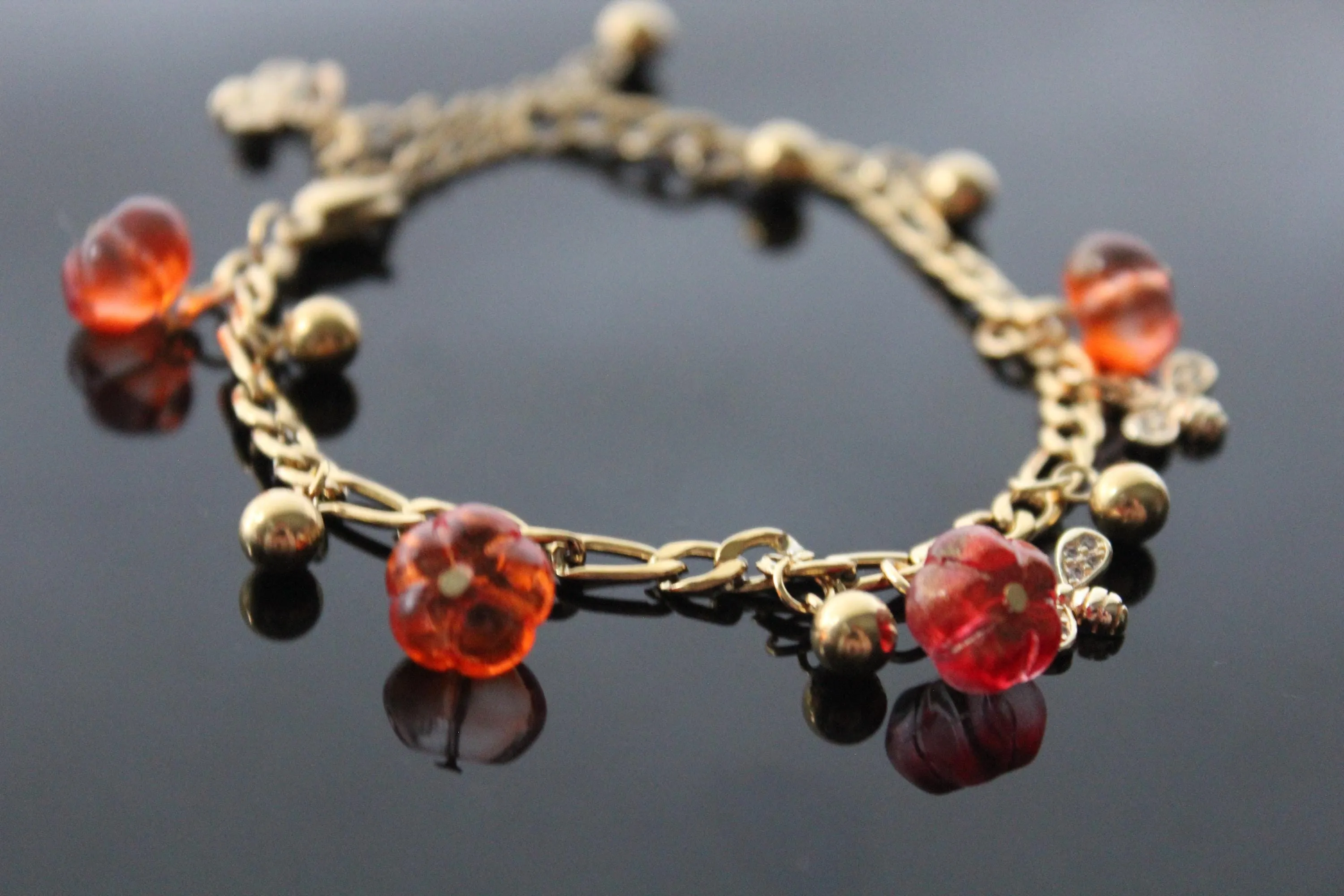 Pumpkin jewelry set with little bees
