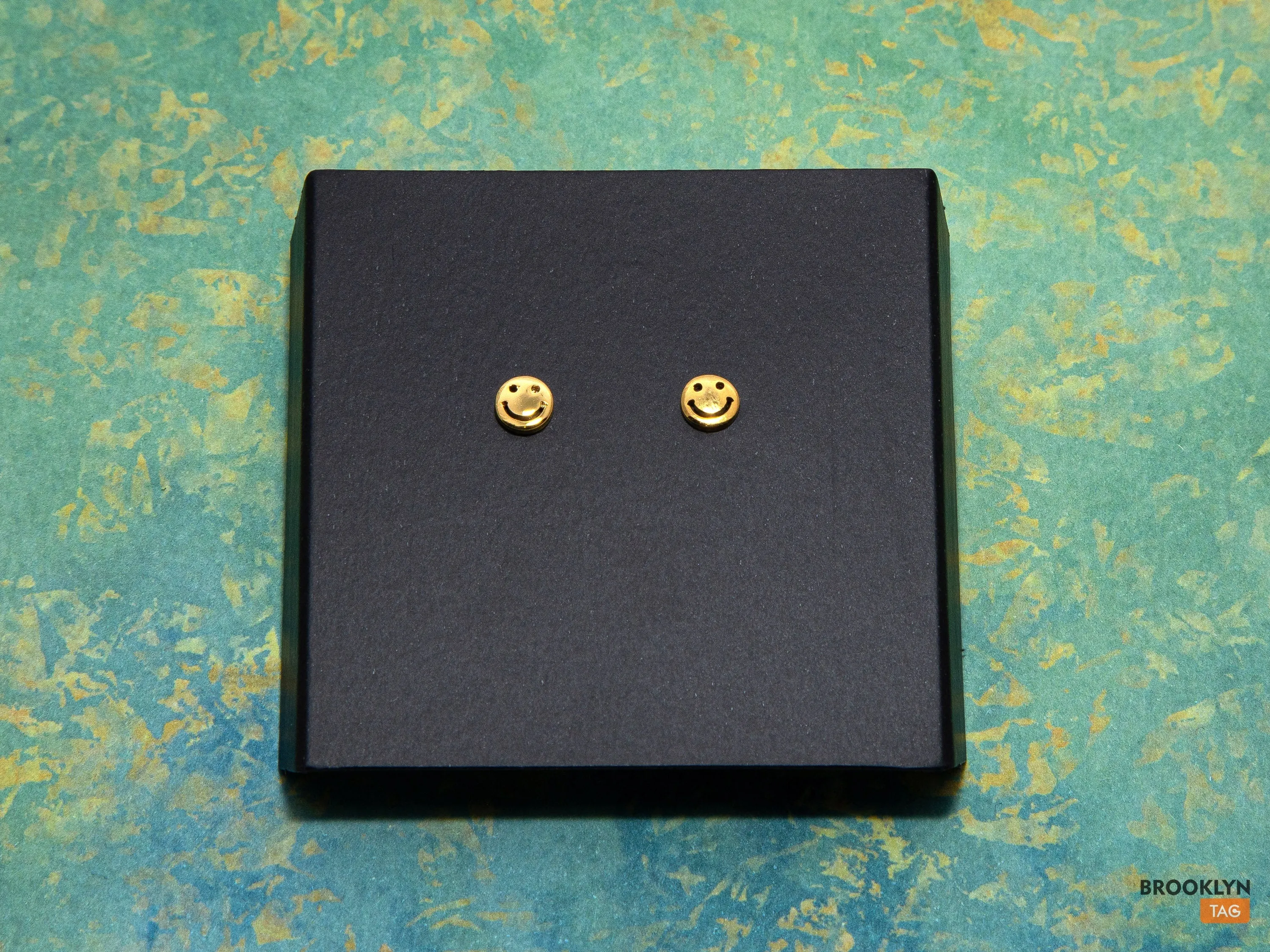 Tiny smiley face Studs